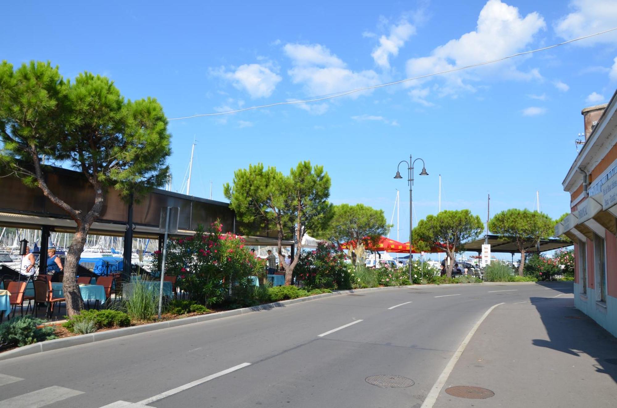 Lägenhet på 45 m² i Izola, med 1 sovrum och 1 badrum  Exteriör bild