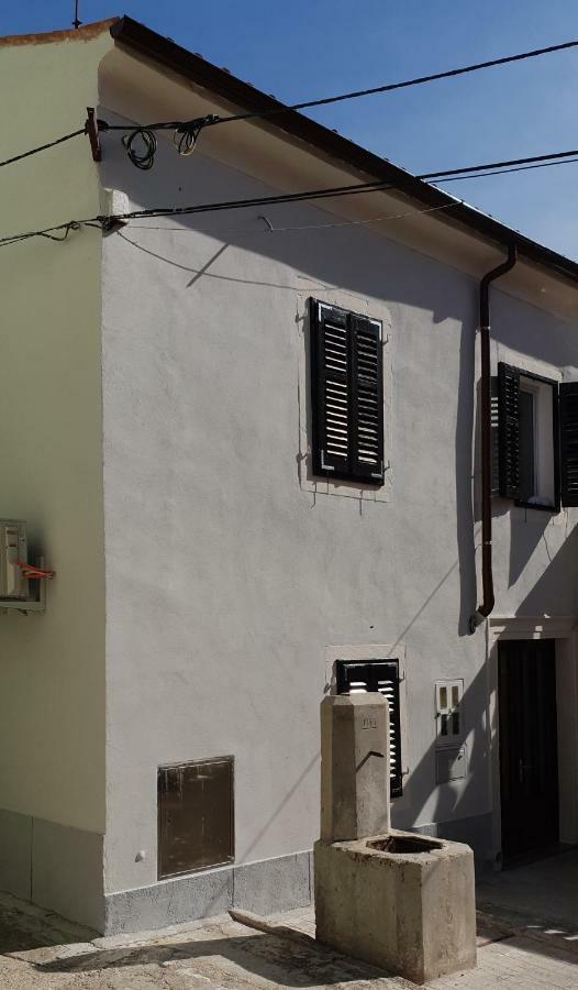 Lägenhet på 45 m² i Izola, med 1 sovrum och 1 badrum  Exteriör bild