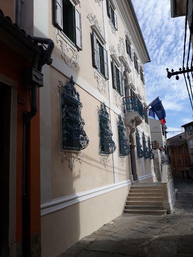 Lägenhet på 45 m² i Izola, med 1 sovrum och 1 badrum  Exteriör bild
